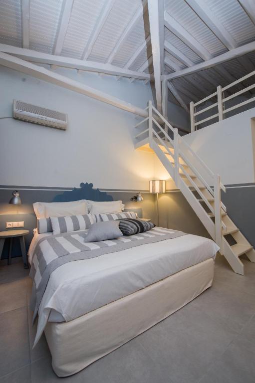 Alkyon Hotel Patitírion Extérieur photo