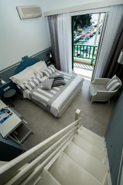 Alkyon Hotel Patitírion Extérieur photo